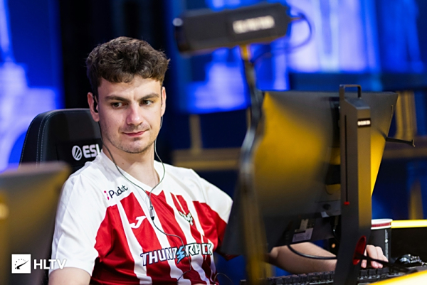 用护盾硬吃 用护盾硬吃